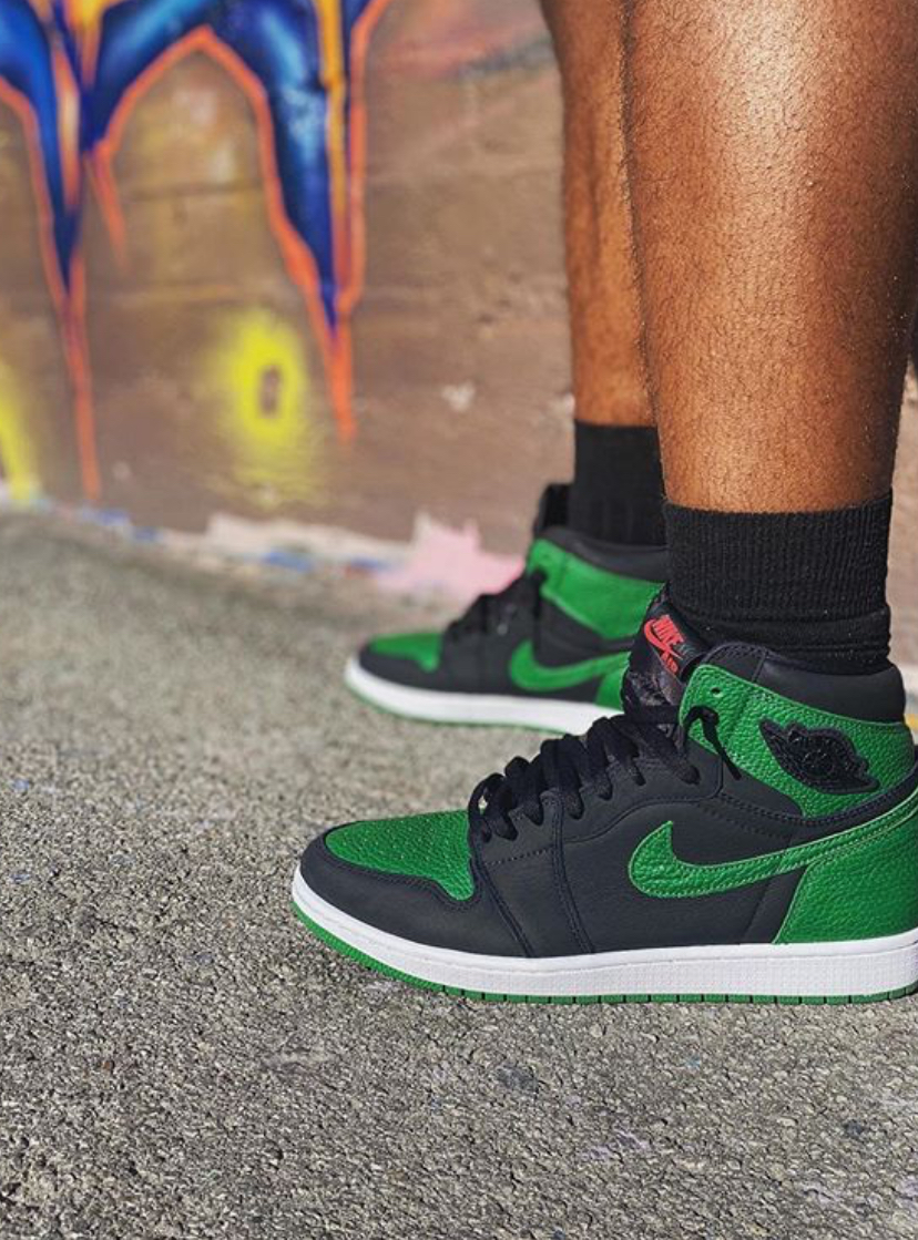 pine green black jordan 1