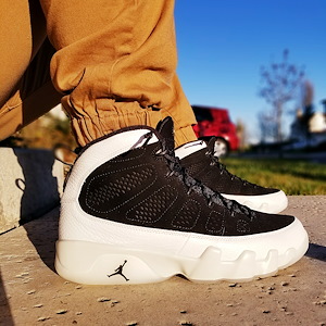 city of flight jordan 9