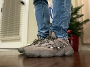 yeezy 500 clay brown outfit