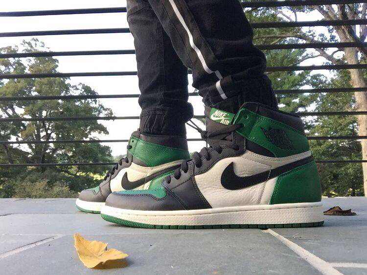 Air Jordan 1 Retro High OG Pine Green