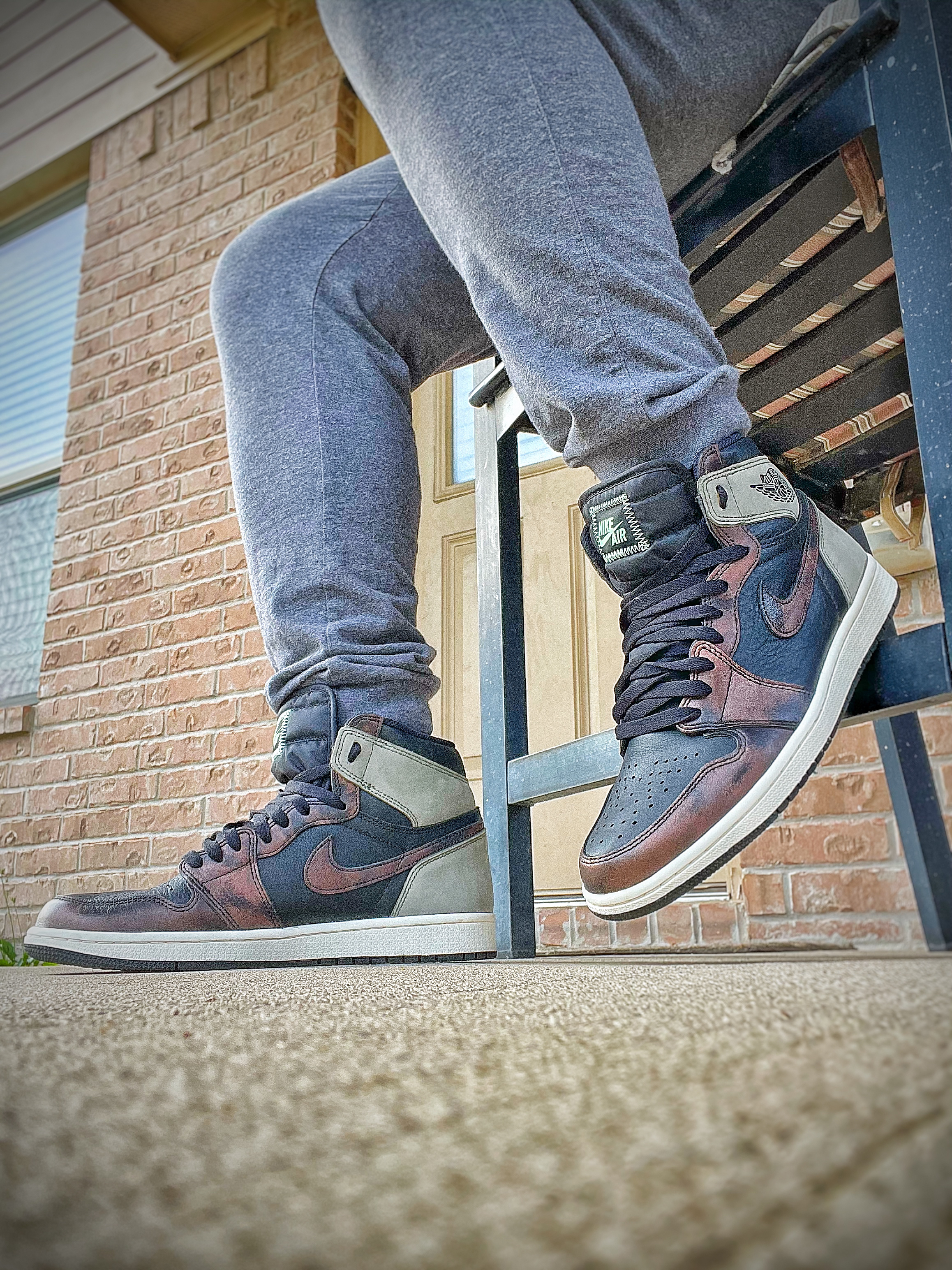 Air Jordan 1 High OG Rust Shadow (Light Army)