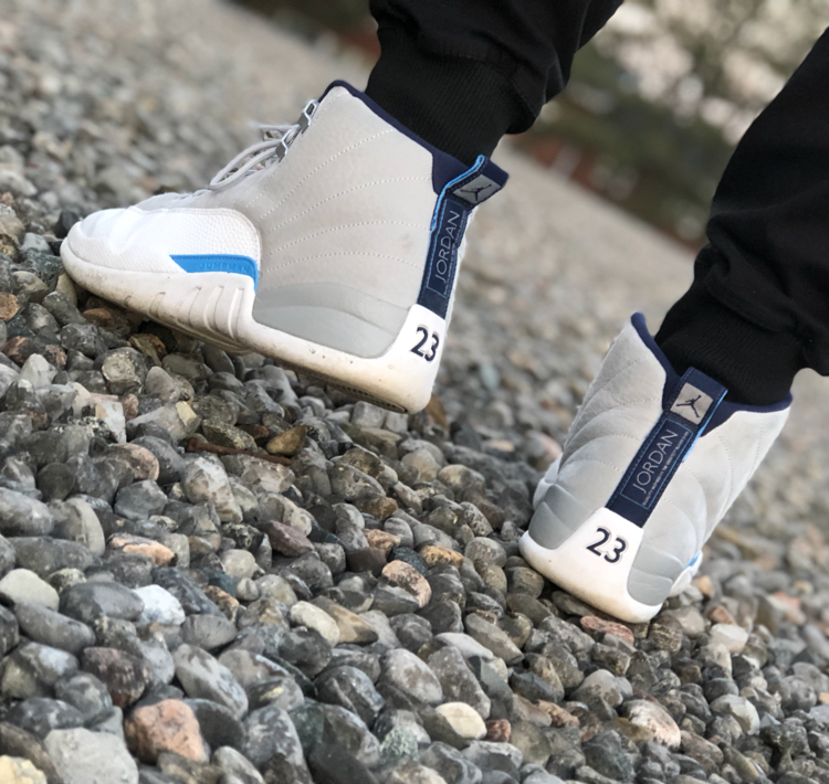 Air Jordan 12 - Grey / University Blue